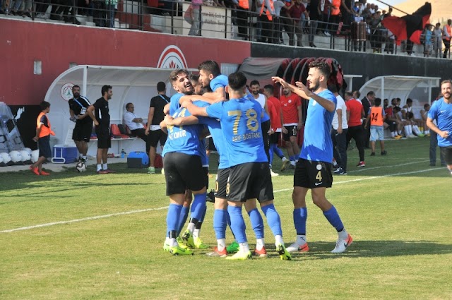 Karaköprü Belediyespor 10 kişi ile kazandı