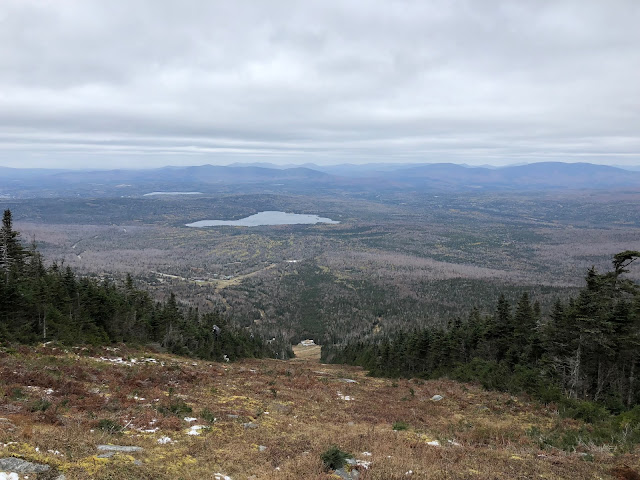 Vue  à partir du sentier en direction du sommet  du Saddleback