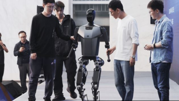 China launches Tiangong electric robot