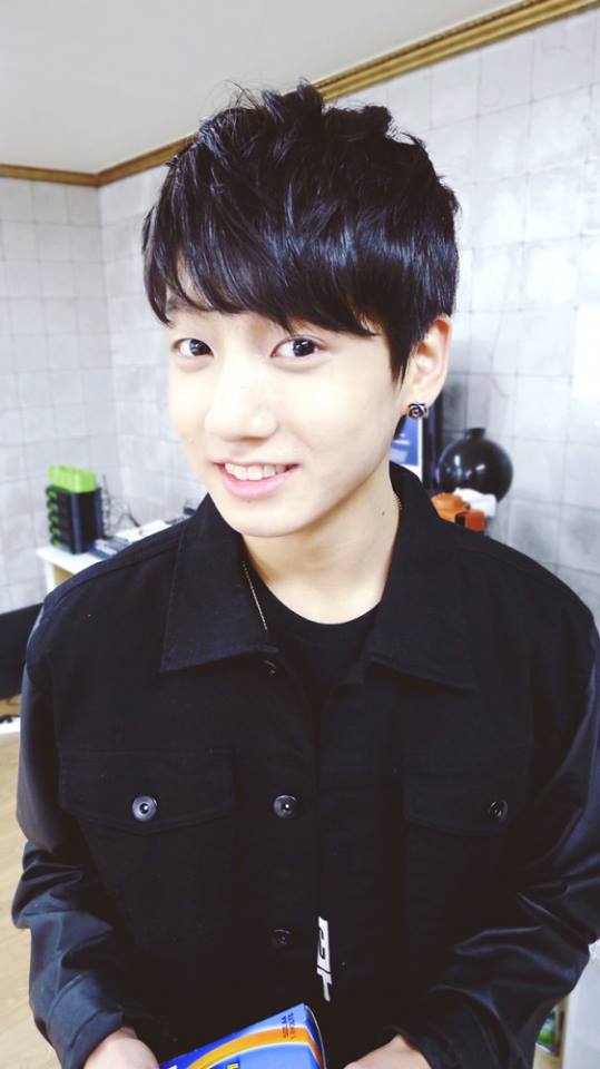 Azzam Alfa PIC Jung Kook BTS 