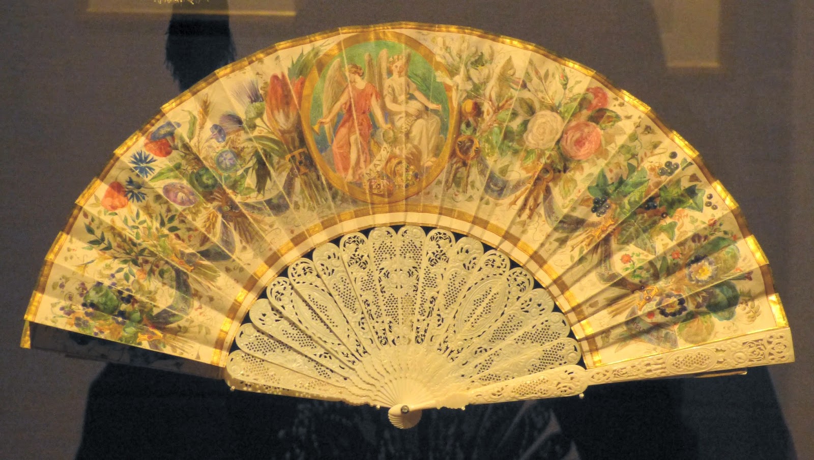 The Princess Royal's fan (1856)