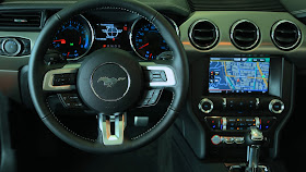 Interior view of 2015 Ford Mustang