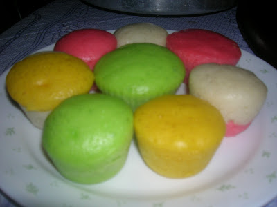 Anis' Diary : APAM BERAS WARNA WARNI