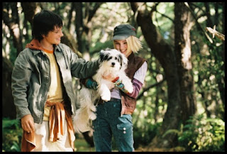 Un puente hacia Terabithia. Josh Hutcherson y AnnaSophia Robb