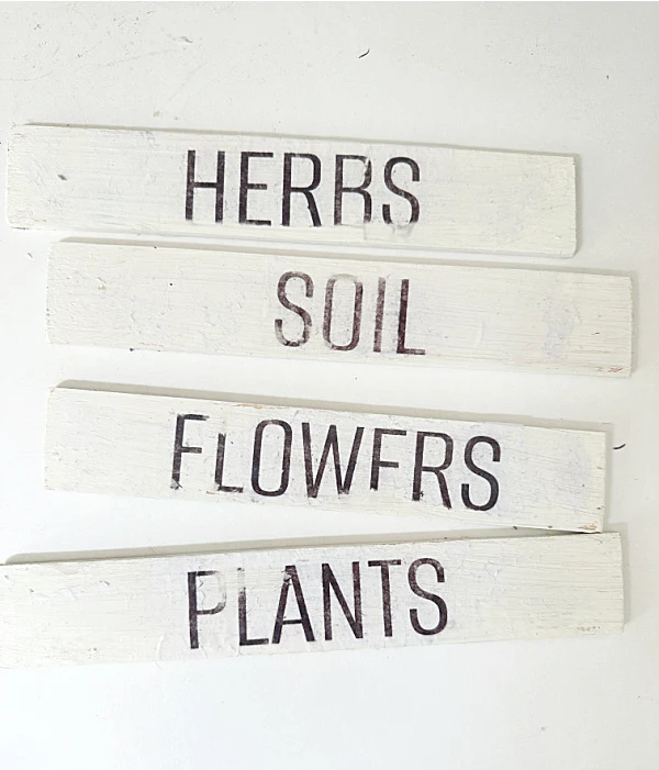 boards with transferred garden words