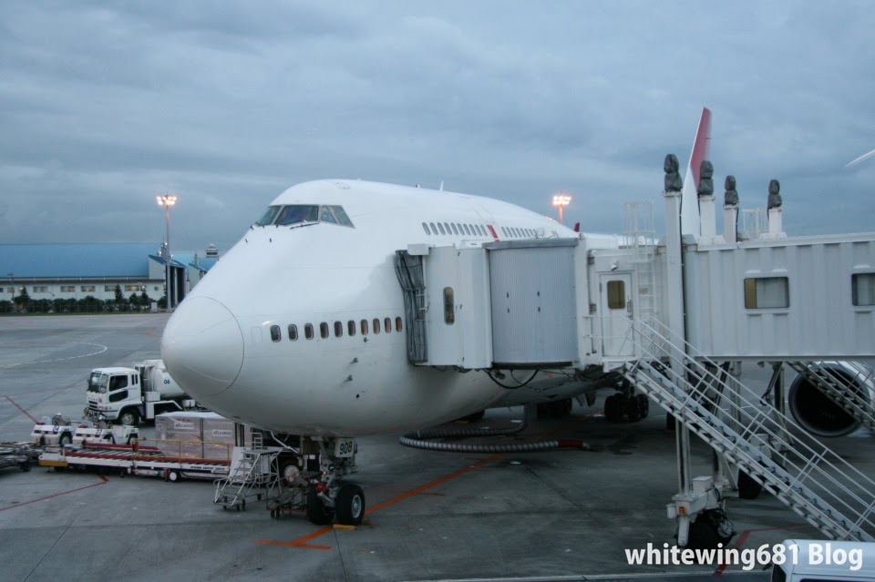 747 JAL ジャンボジェット 747-400D JA8099