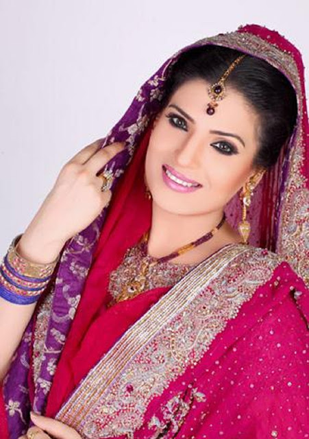 Beautiful Resham HD Wallpaper