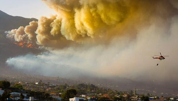 El incendio de La Palma aún  no está controlado
