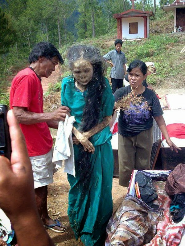 Tradisi Paling Menyeramkan Di Dunia