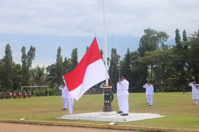 Pengibaran Bendera Hari Pancasila