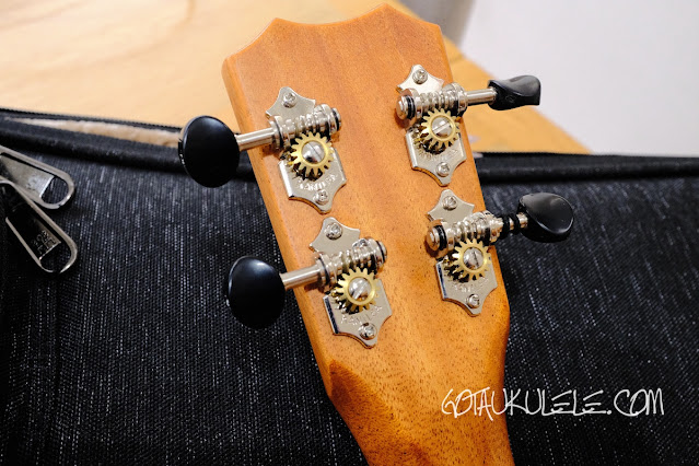 Kanile'a SUS-T Tenor Ukulele tuners