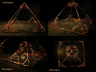 Piramida din cupru realizata manual. Pentru comenzi telefon: 0759165234 sau email: hadaruga.mihai@yahoo.com