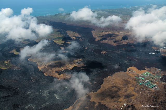 copyright RocDocTravel.com Kilauea Hawaii east rift zone eruption 2018 lava Leilani Estates helicopter boat volcano