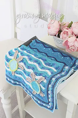 Handmade crochet sea turtles blanket