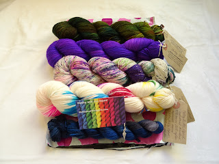 Yarn-giveaway Mothy.and.the.Squid