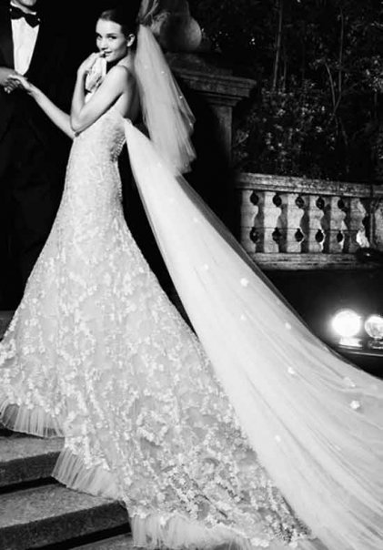 j 39adore photo friday poised pronovias We love the editorial quality of