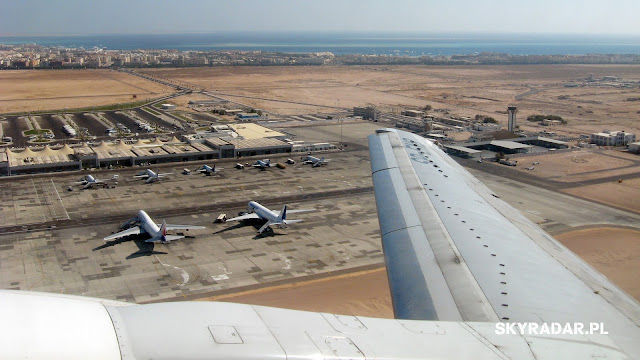 SP-ENB - Boeing 737 - Enter Air