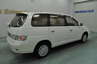 2001 Toyota Gaia for Zambia