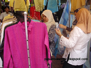 Pasar Malam Jalan  TAR  BAJU  BERMUTU CANTIK PALING MURAH  DI 