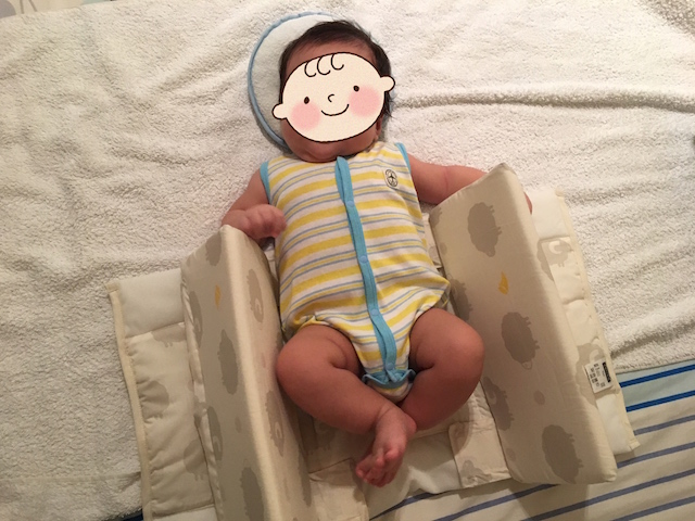3ヶ月になった息子の寝返り対策でファルスカのベッドインベッドエイドという寝返り防止クッションを買った Suniのブログ