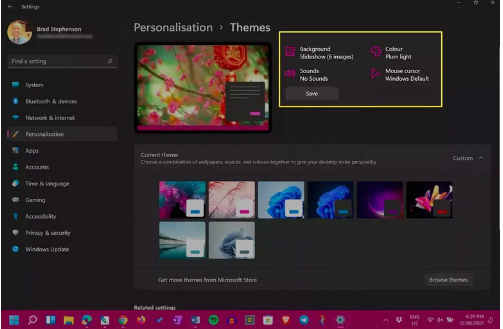 How do you customize Windows 11?