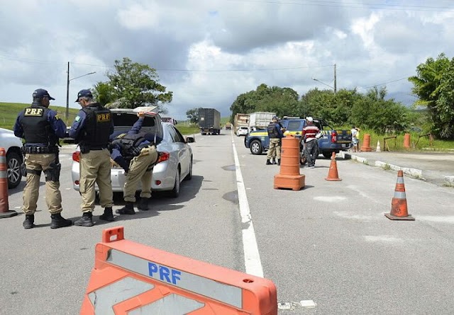 PRF INTENSIFICA FISCALIZAÇÃO NO FERIADO DE 12 DE OUTUBRO EM PERNAMBUCO