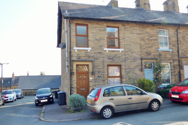 This Is Bradford Property - 3 bed terraced house for sale Clifton Place, Shipley BD18