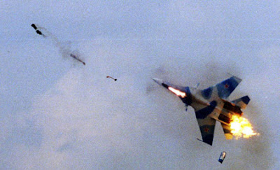 The Moment of Fighter Aircraft Collision in Air