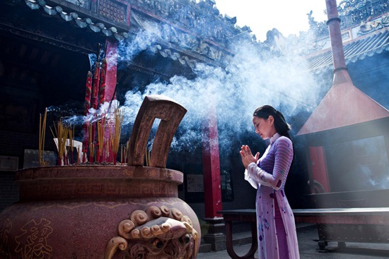 người áo lam - tìm hiểu phật pháp