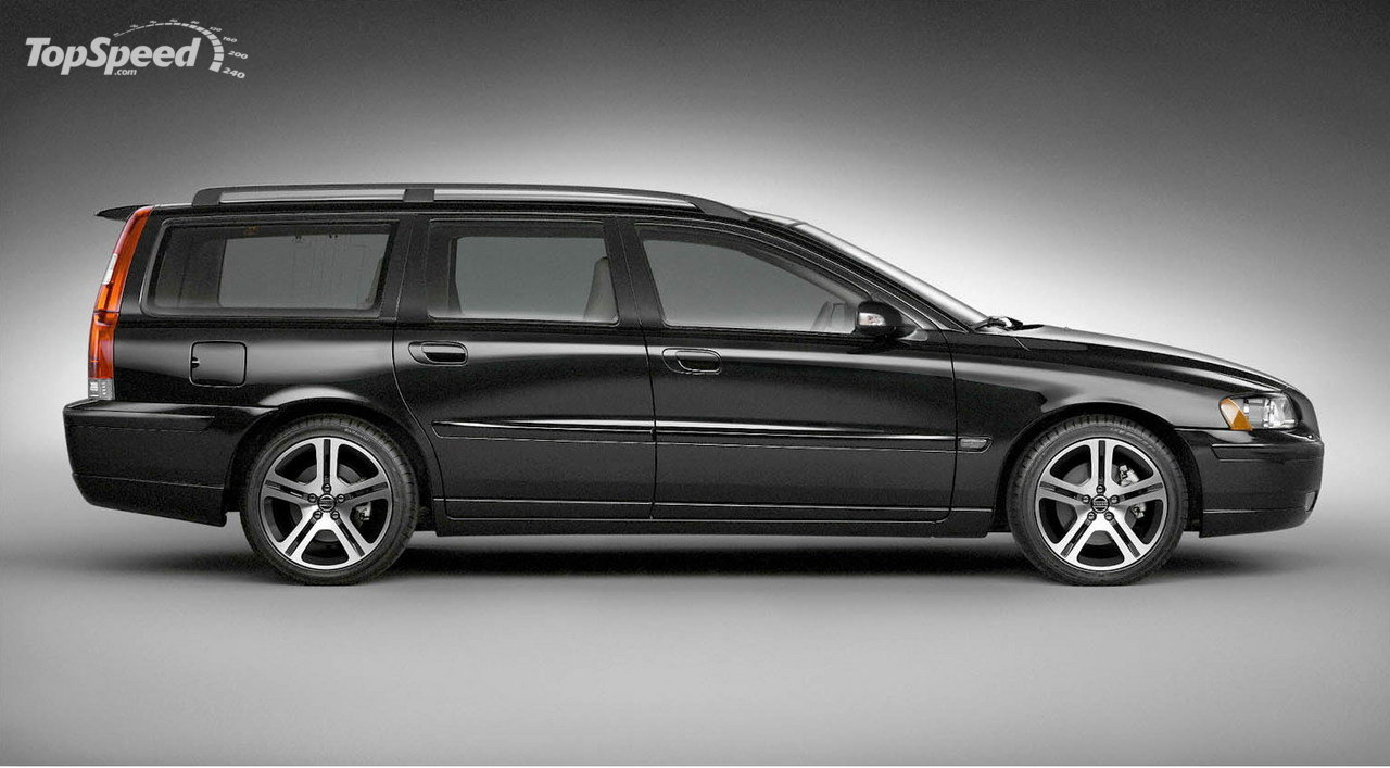 Mobil Volvo V70 Terbaru