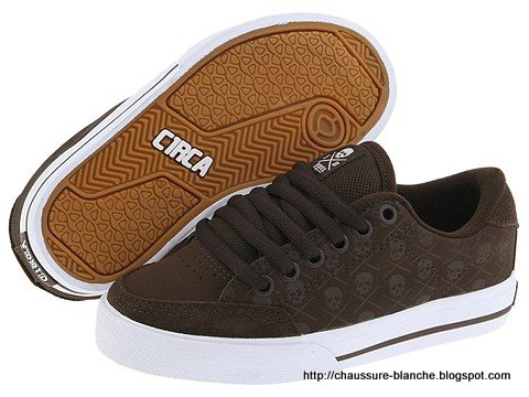 Chaussure blanche:chaussure-512152