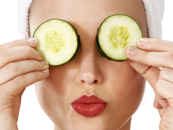 Get rid of dark circles with simple remedies