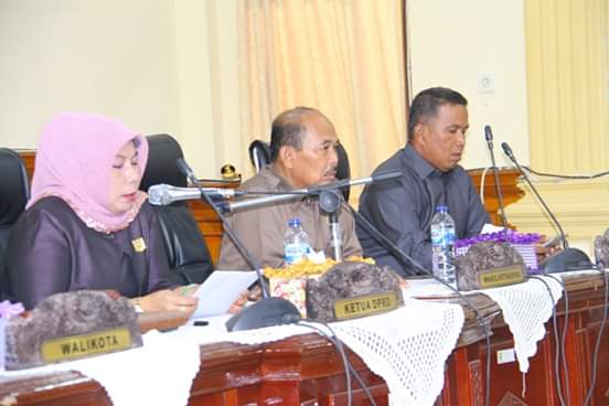 Rapat Paripurna Internal Dipimpin Ketua DPRD Kota Pariaman Fitri Nora, AKD Berhasil Dibentuk