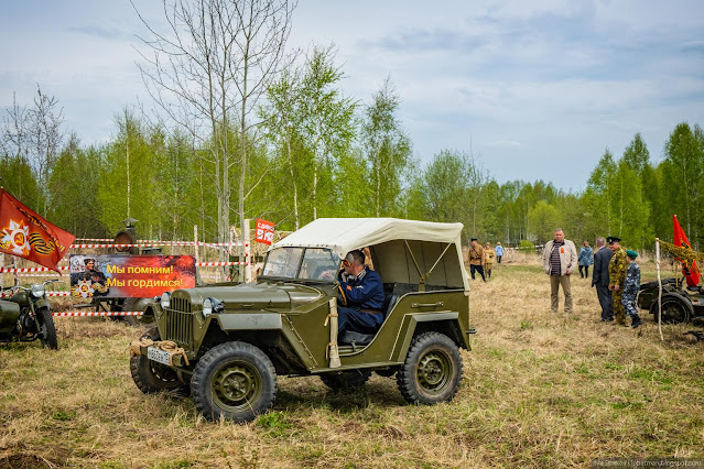 ГАЗ-67 в поле