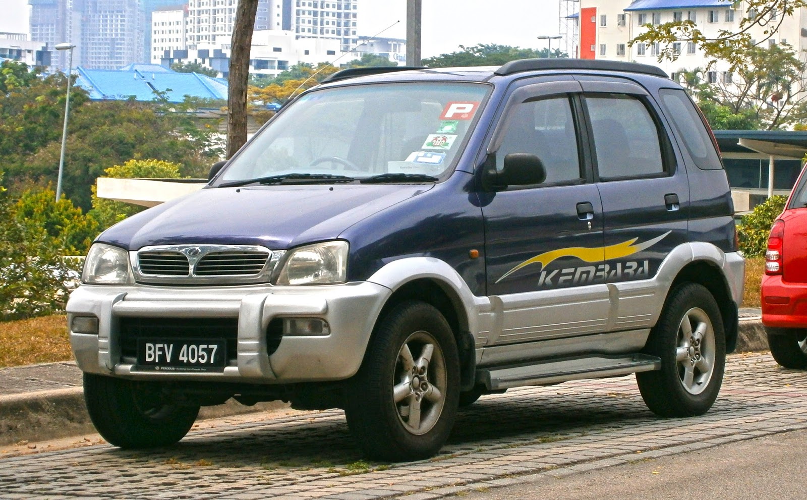 SENARAI KERETA - KERETA KELUARAN SYARIKAT PERODUA DARI 