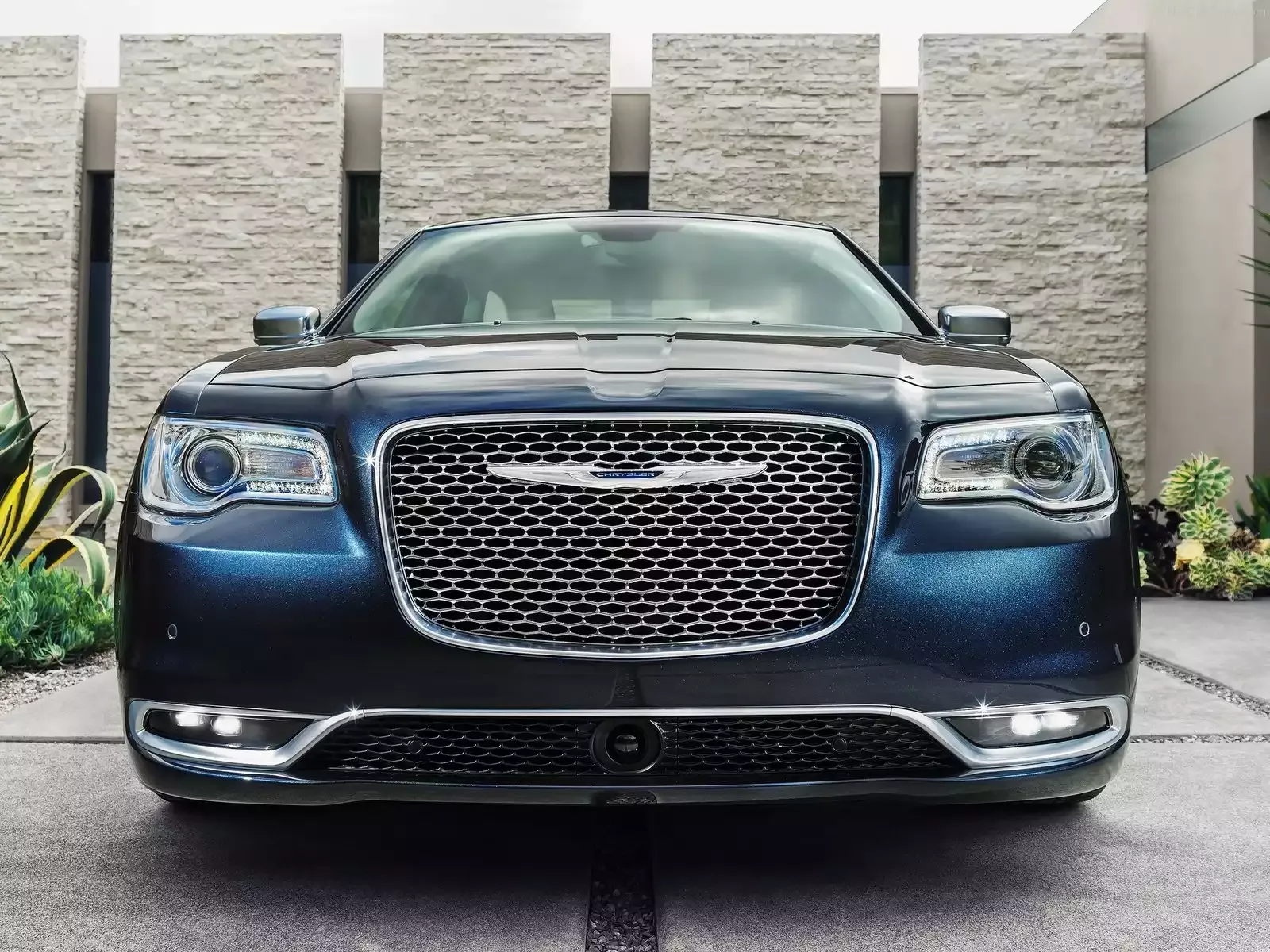 Hình ảnh xe ô tô Chrysler 300 2015 & nội ngoại thất