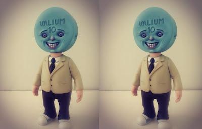 Pill Head Vinyl Figure by Bob Dob x 3DRetro