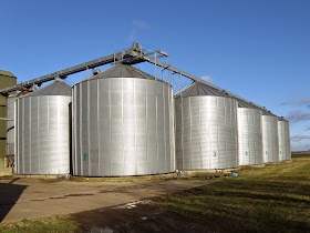 http://www.coventrytelegraph.net/news/local-news/man-rescued-from-grain-silo-8457423