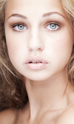 Thalia Heffernan is a 16 year old up and coming model from Dublin
