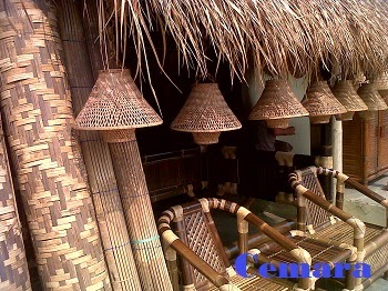 Jasa pembuatan saung bambu  ornamen bambu  SAUNG BAMBU  