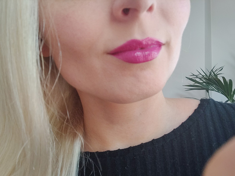 Milk Makeup Lip Vinyl in Poppin colour on lips