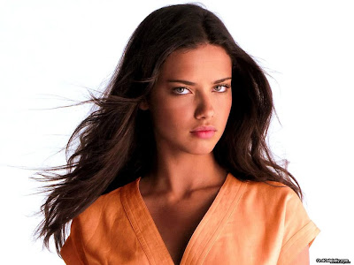 Adriana Lima Nice Wallpaper 10