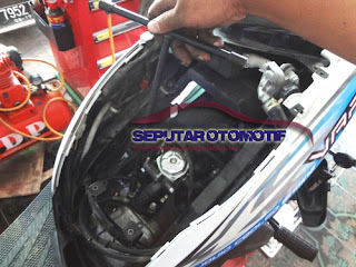 cara membersihkan karburator motor matic