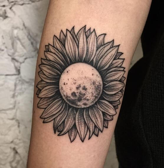 beautiful small tattoos for women