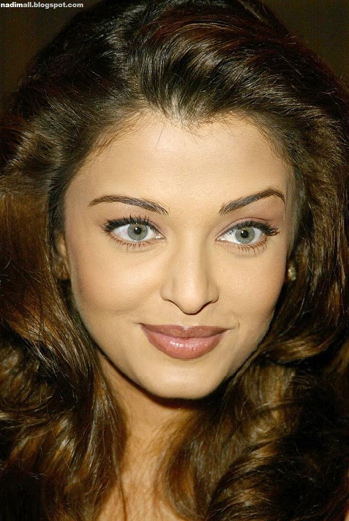 aishwarya-rai-hot-2004