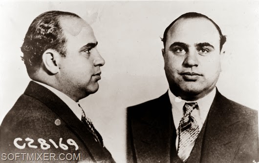 800px-AlCaponemugshotCPD