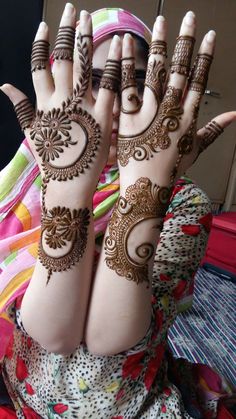 0 Latest Simple Mehndi Designs For Front Hands 21 Bridal Henna Mehendi Images स वत त रत द वस 21