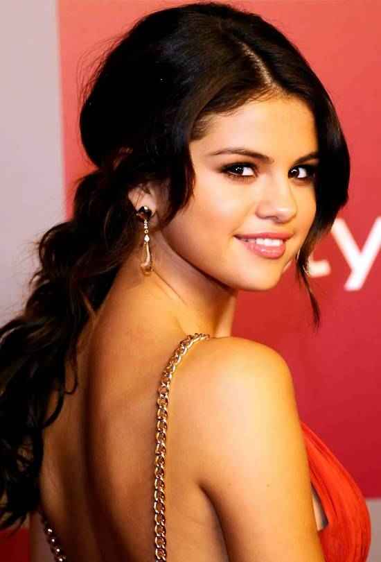 pictures of selena gomez and justin bieber together. selena gomez and justin bieber