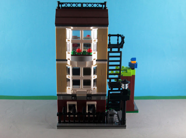 Set LEGO Creator 3in1 31065 Park Street Townhouse