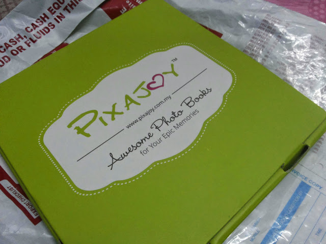 Cik Jue: Pixajoy : Mini Softcover Photobook